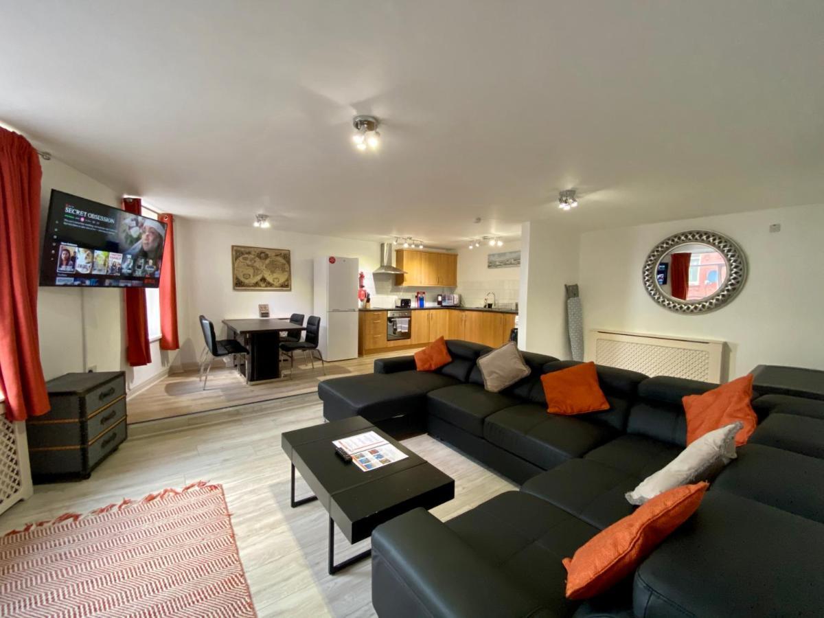 Simpson Beach View Apartments By Blackpool Service Apartments Esterno foto