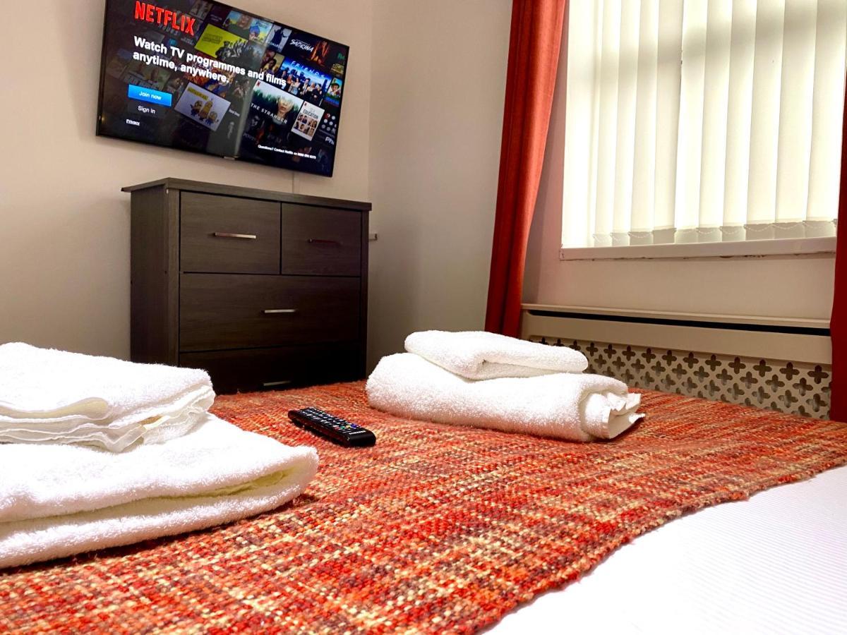 Simpson Beach View Apartments By Blackpool Service Apartments Esterno foto
