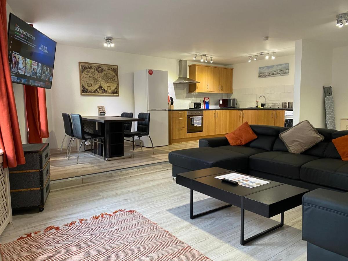 Simpson Beach View Apartments By Blackpool Service Apartments Esterno foto