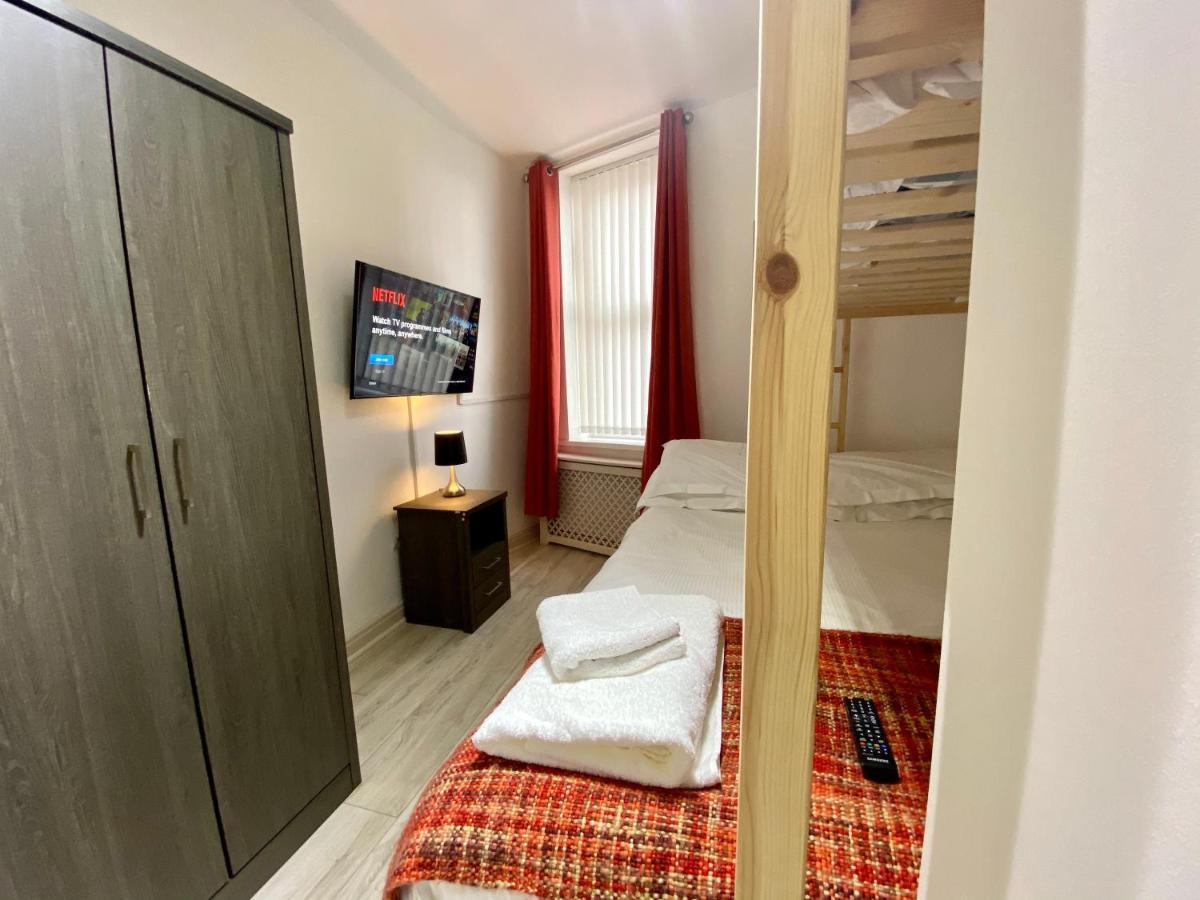 Simpson Beach View Apartments By Blackpool Service Apartments Esterno foto